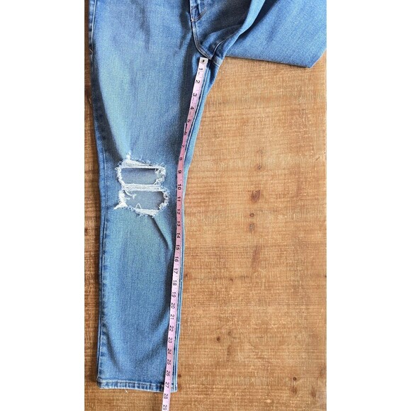 Good American distressed jeans women's size 4 NWT - Picture 7 of 10